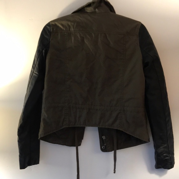 Jacket - Picture 3 of 3